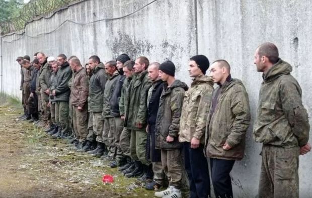 Обман, борги та примус: як Кремль вербує громадян Азії та Африки і скільки вже загинуло в Україні Обман, борги та примус: як Кремль вербує громадян Азії та Африки і скільки вже загинуло в Україні